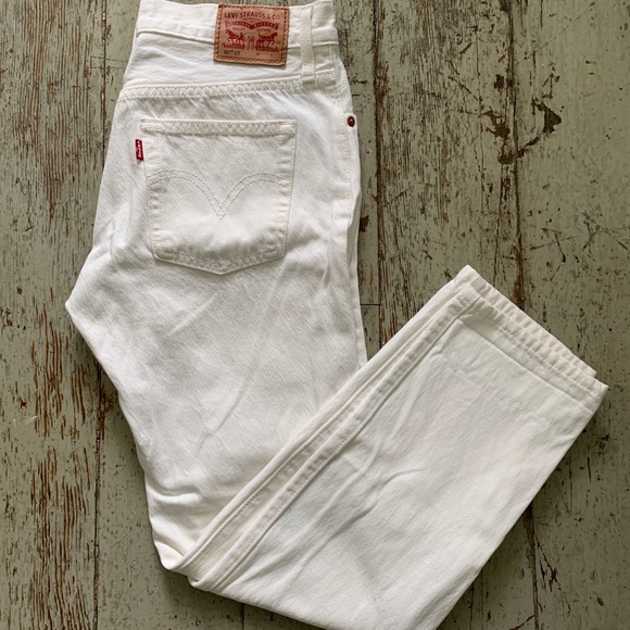 Levi's Denim - Levis white jeans 501 size 26